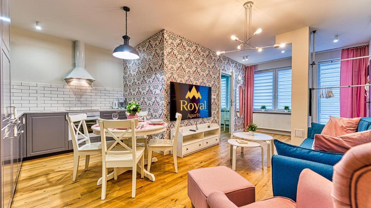 Apartamenty Centrum - Wyszynskiego 9 By Royal Aparts Świeradów-Zdrój Buitenkant foto