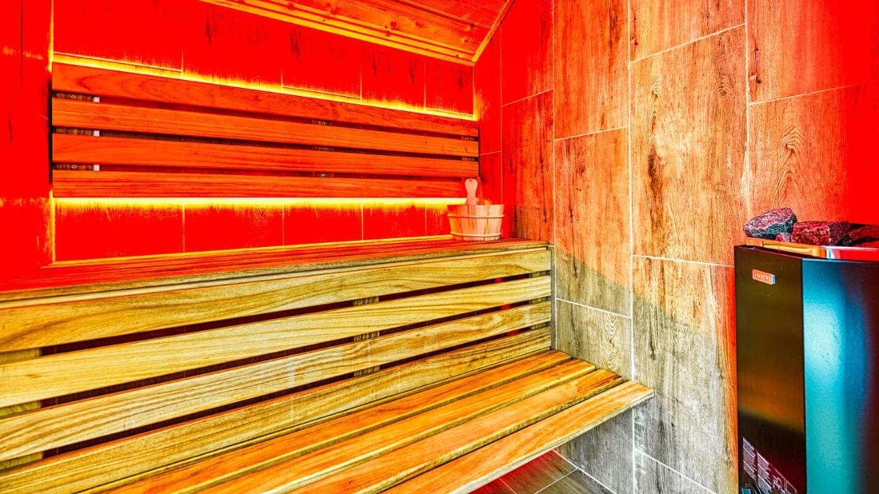 Apartamenty Centrum - Wyszynskiego 9 By Royal Aparts Świeradów-Zdrój Buitenkant foto
