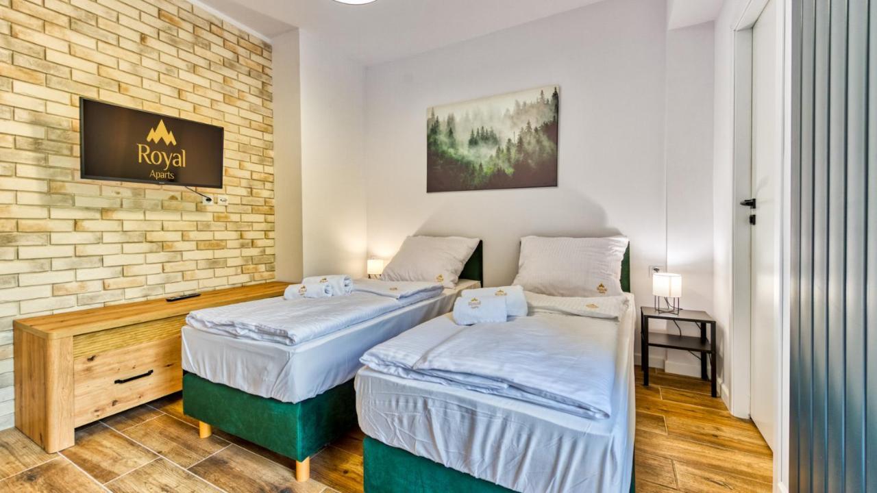 Apartamenty Centrum - Wyszynskiego 9 By Royal Aparts Świeradów-Zdrój Buitenkant foto